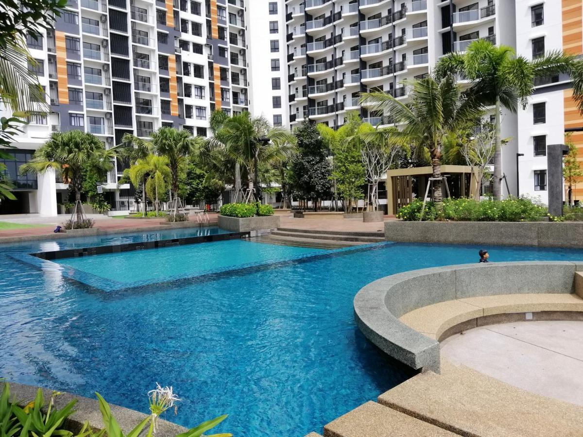 Timurbay Seafront Residence By Hardinahomes Kuantan Zewnętrze zdjęcie