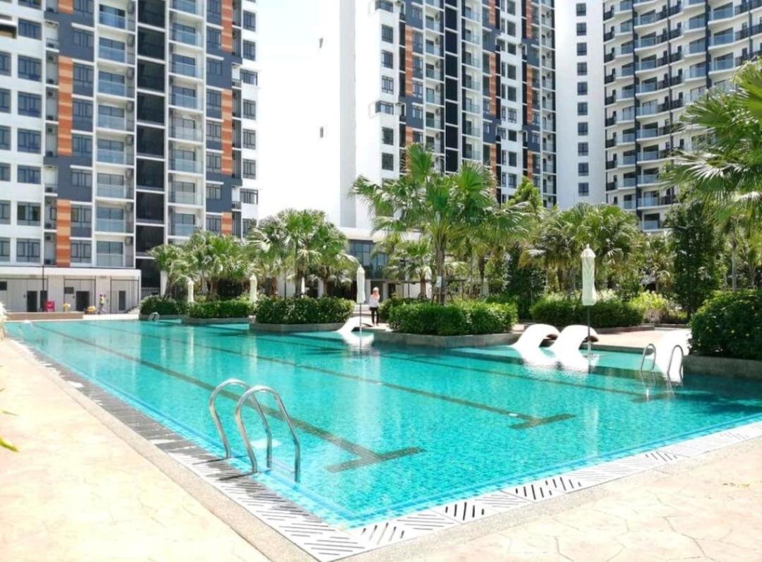 Timurbay Seafront Residence By Hardinahomes Kuantan Zewnętrze zdjęcie