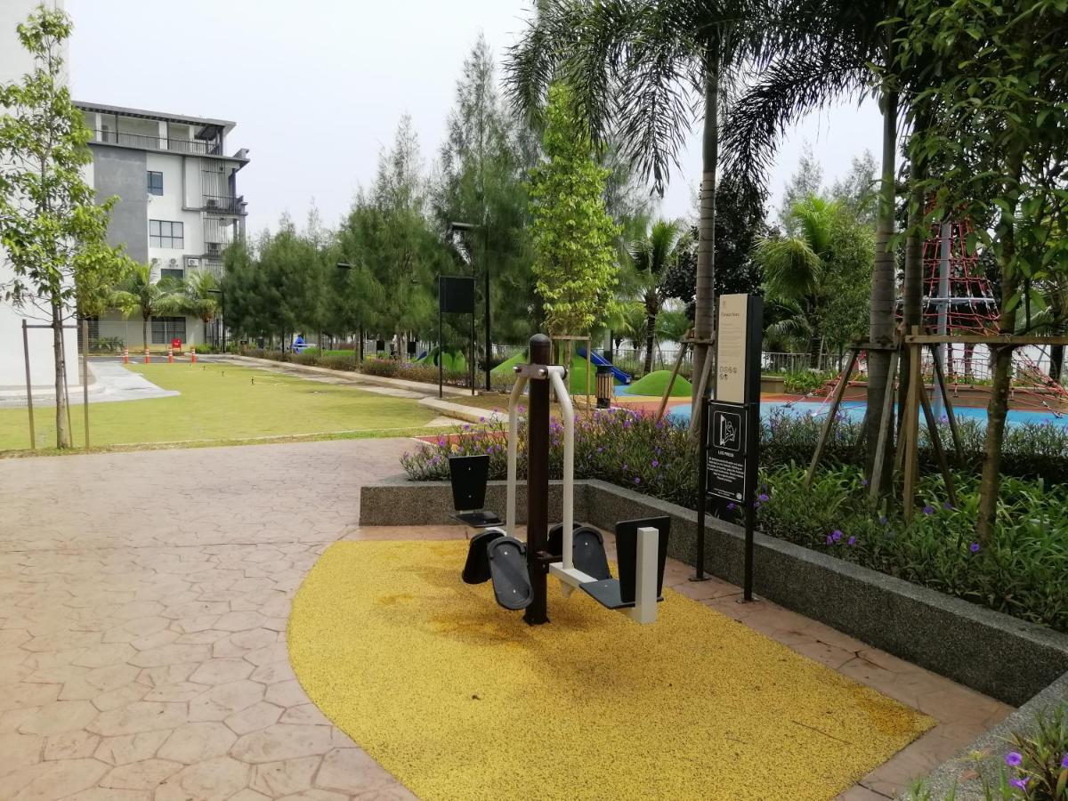 Timurbay Seafront Residence By Hardinahomes Kuantan Zewnętrze zdjęcie